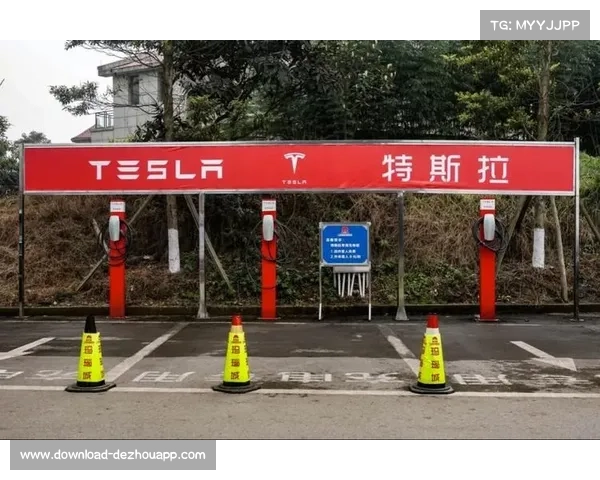 特斯拉超充站落户球场 臻湖俱乐部充电桩覆盖率全面提升至100% 特斯拉超充站落户球场 臻湖俱乐部充电桩覆盖率全面提升至100%